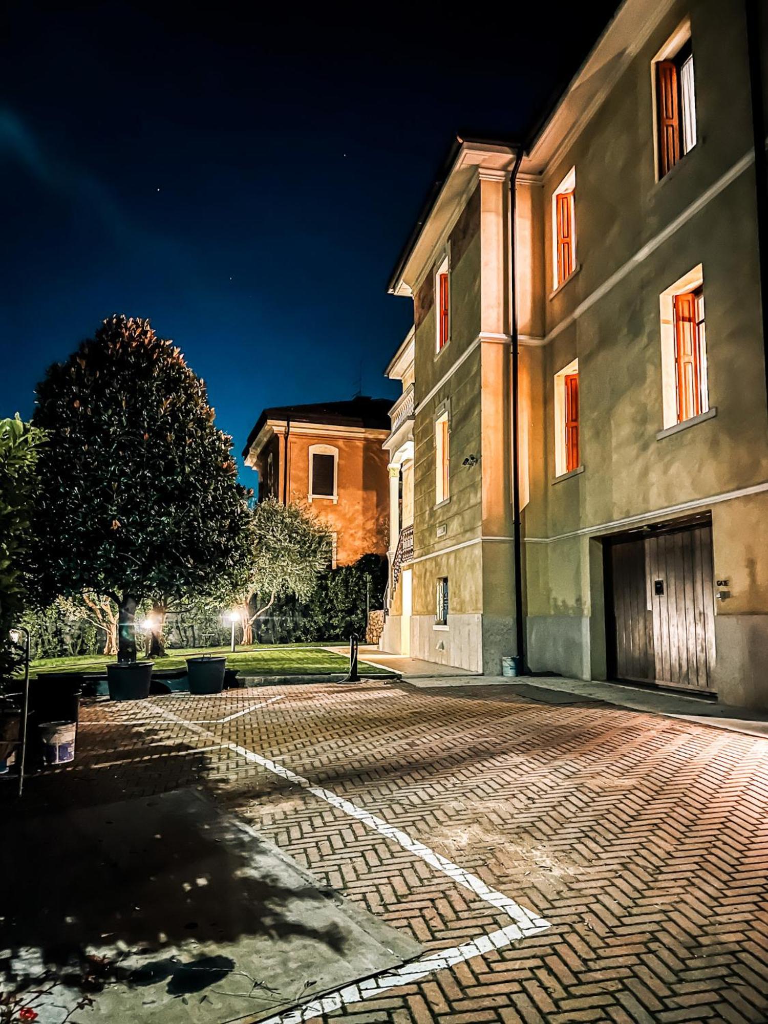 Naboo Verona Luxury Suites Luaran gambar